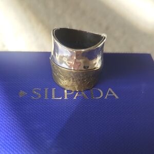 Silpada Silver and Gold hammered Ring size 6